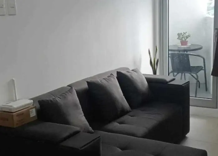 Commonwealth Residences Combine 2 Units アパート *