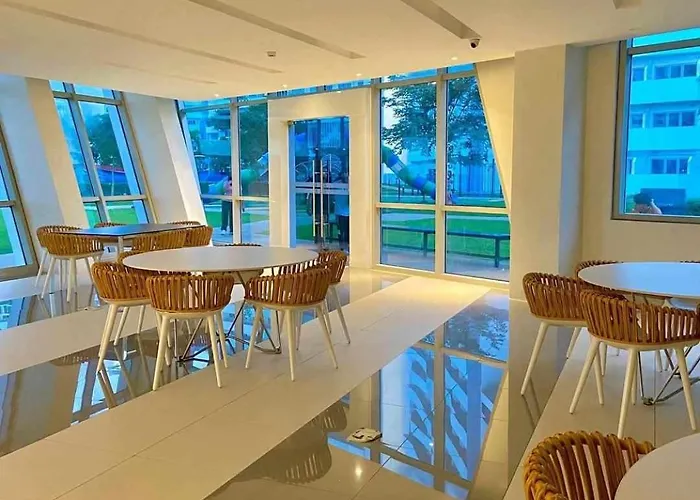 Commonwealth Residences Combine 2 Units *
